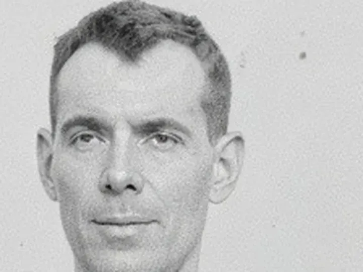 Let's Enhance: a 56 × 42 px detail of the Team photo, 1914 photo