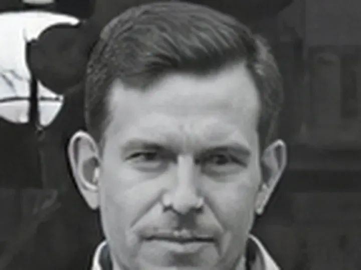Topaz Wonder 3.5: a 36 × 27 px detail of the Grocery store, 1943 photo